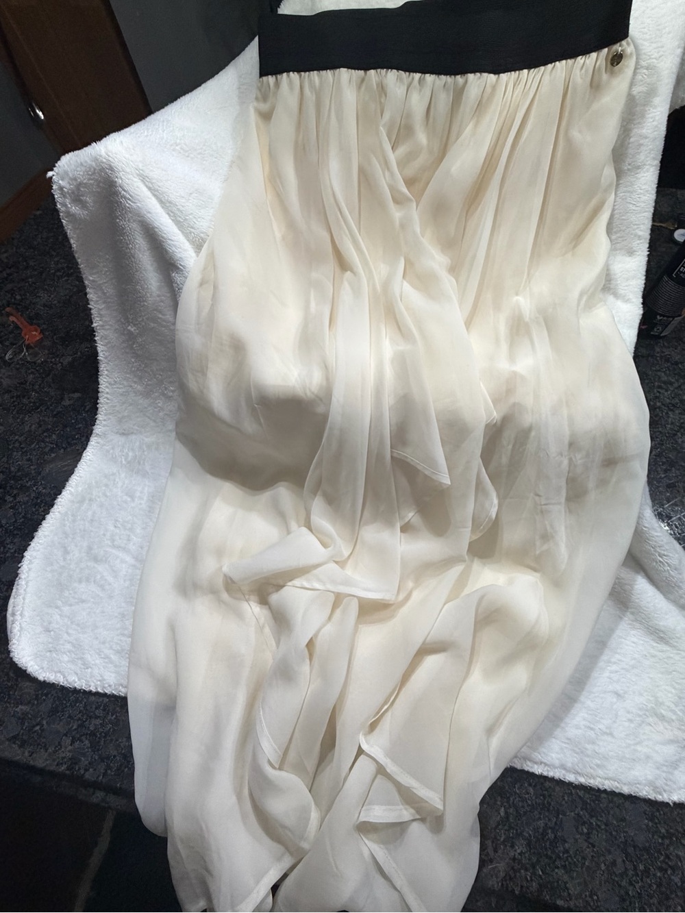 GUESS Ivory Chiffon Ruffle Maxi Skirt Medium